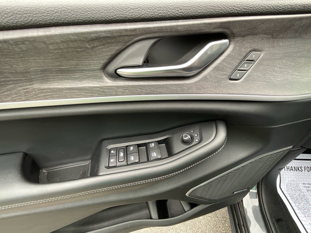 2022 Jeep Grand Cherokee Image 45