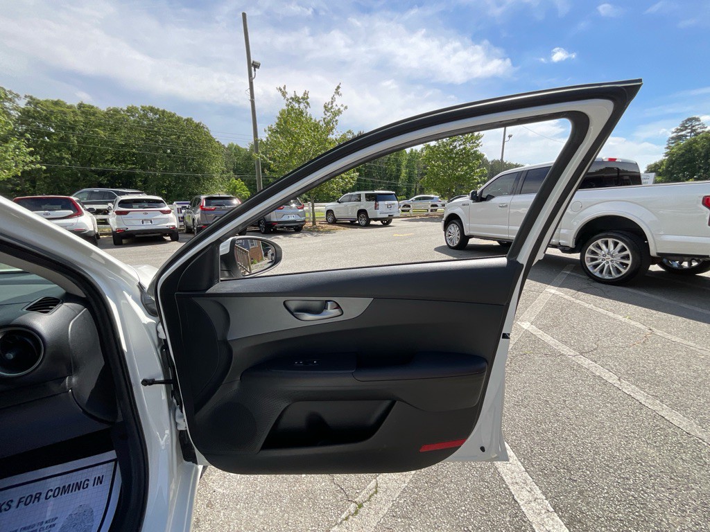 2019 Kia Forte Image 40