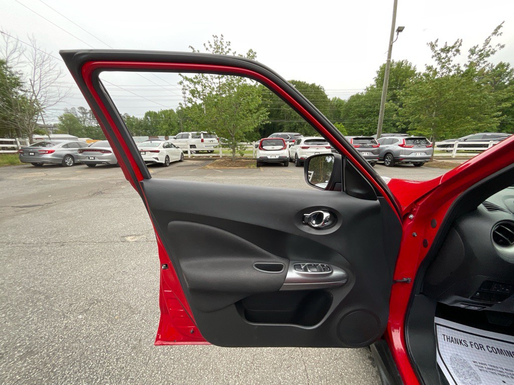 2015 Nissan Juke Image 38