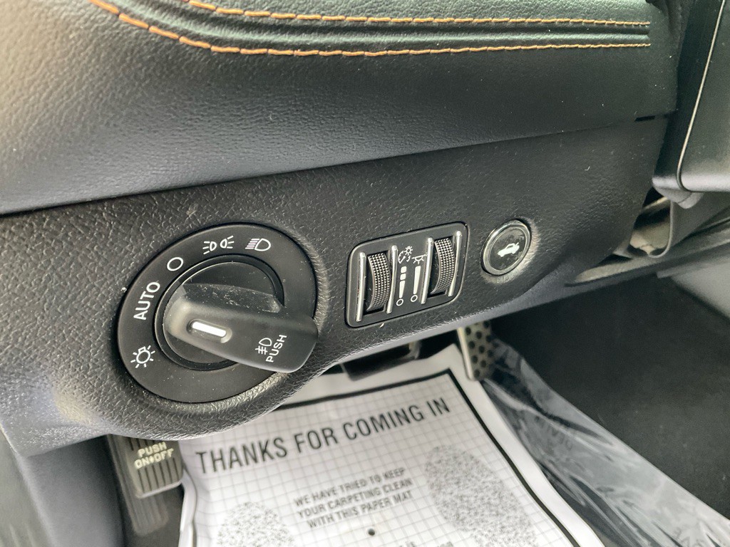2020 Dodge Challenger Image 38
