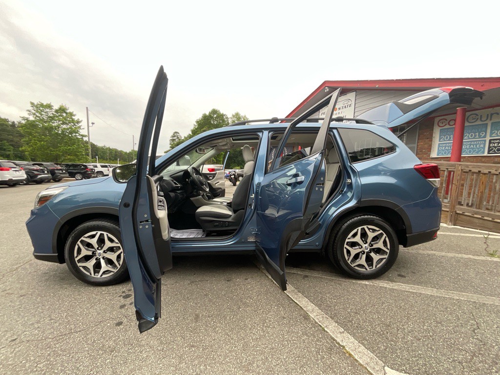 2021 Subaru Forester Image 39