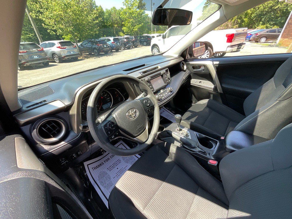 2015 Toyota Rav4 Image 15