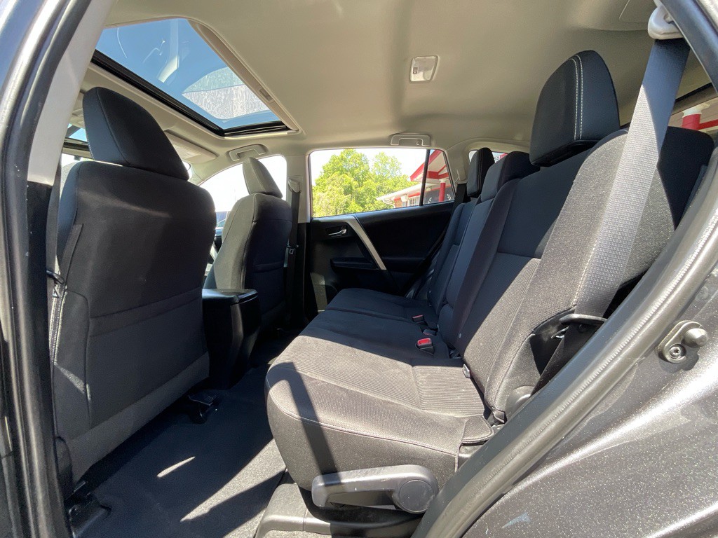 2015 Toyota Rav4 Image 29
