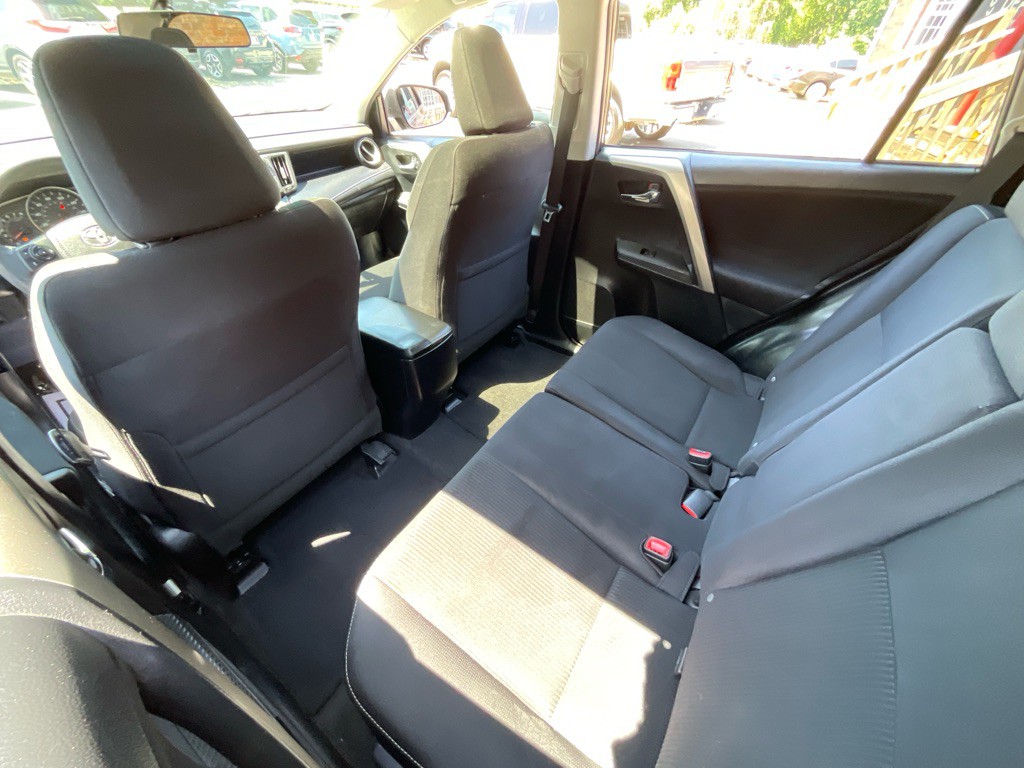 2015 Toyota Rav4 Image 30