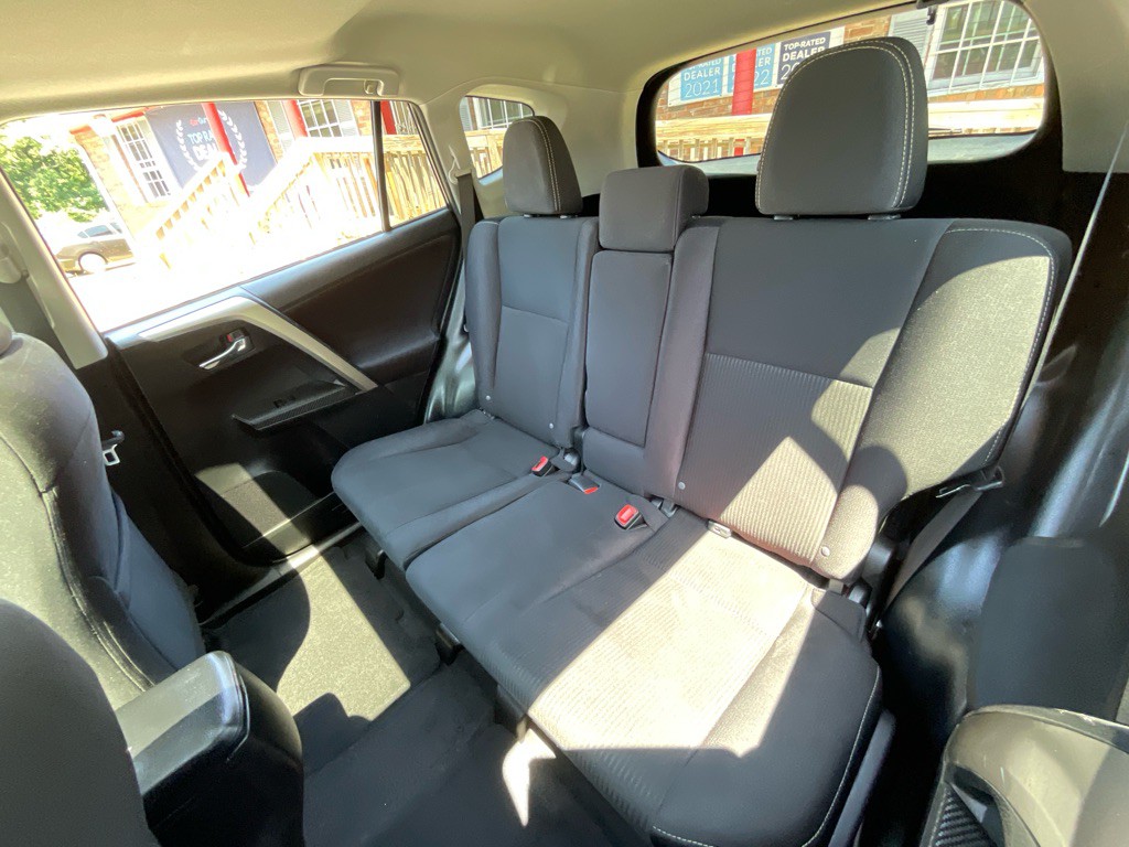 2015 Toyota Rav4 Image 31