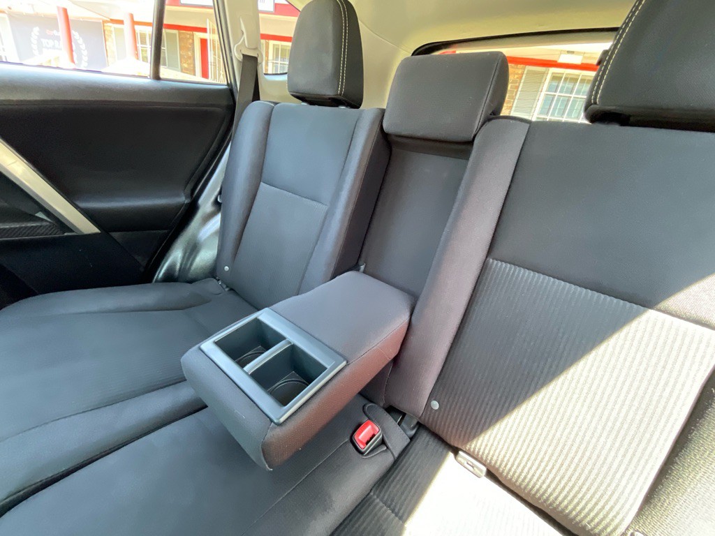 2015 Toyota Rav4 Image 35