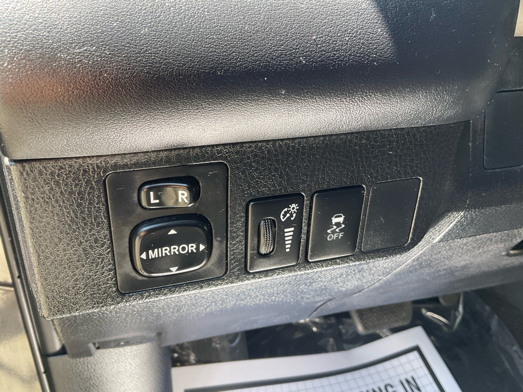 2015 Toyota Rav4 Image 42