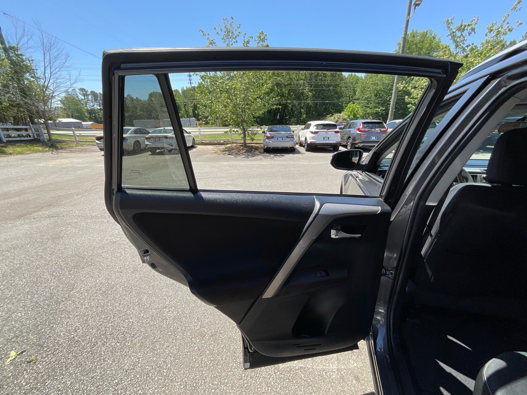 2015 Toyota Rav4 Image 43