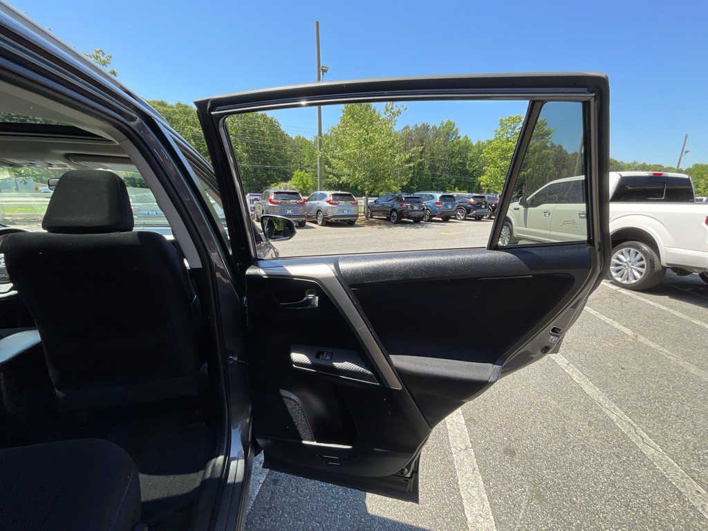 2015 Toyota Rav4 Image 45