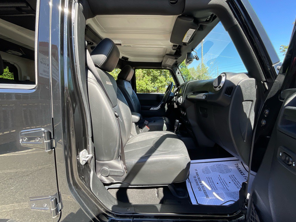2017 Jeep Wrangler Unlimited Image 16