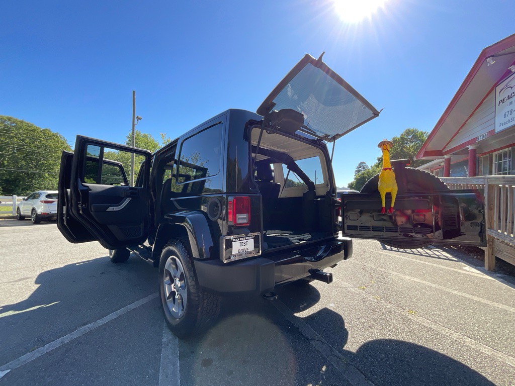 2017 Jeep Wrangler Unlimited Image 32