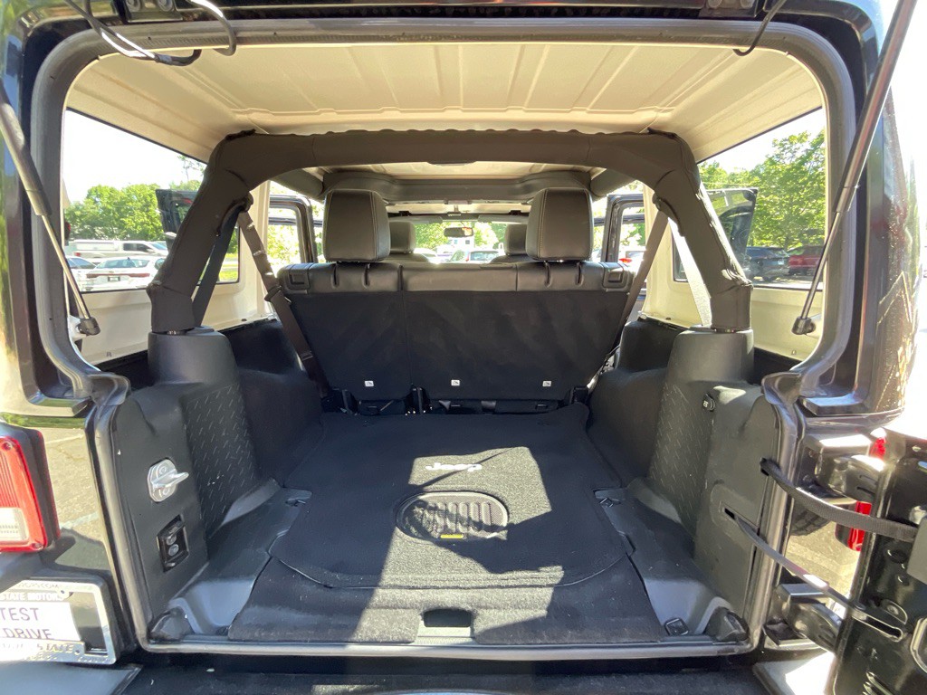 2017 Jeep Wrangler Unlimited Image 34