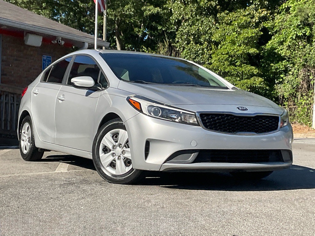 2017 Kia Forte Image 3