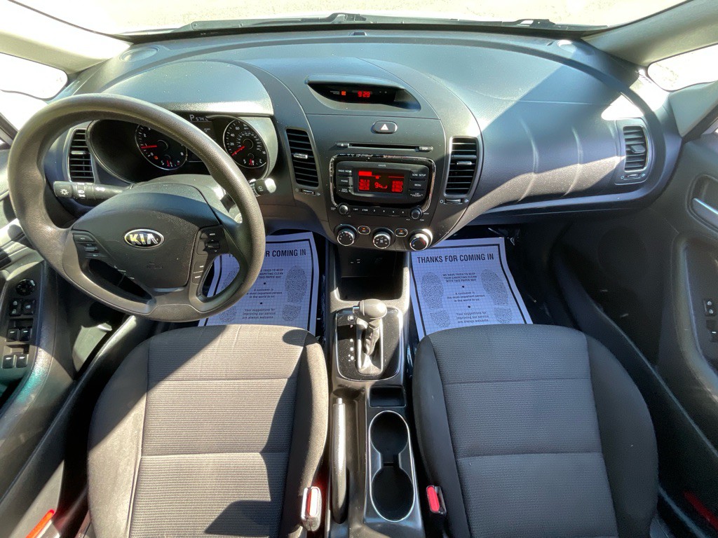 2017 Kia Forte Image 20
