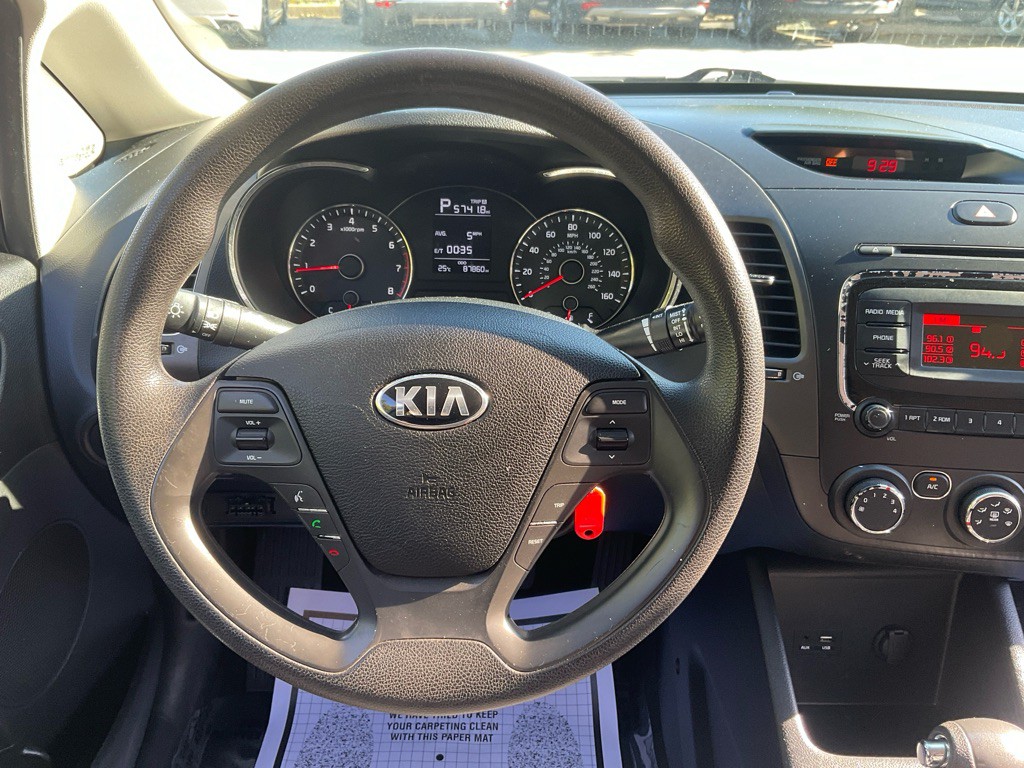 2017 Kia Forte Image 22