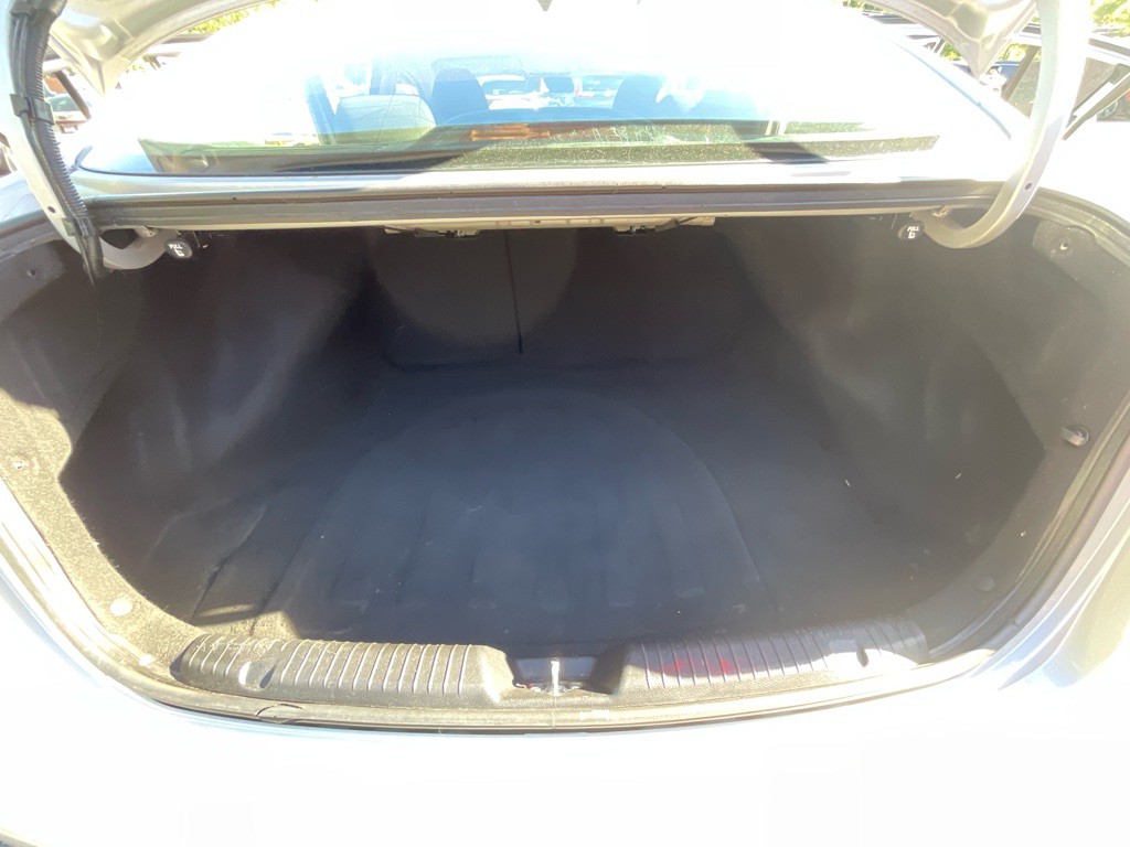 2017 Kia Forte Image 32