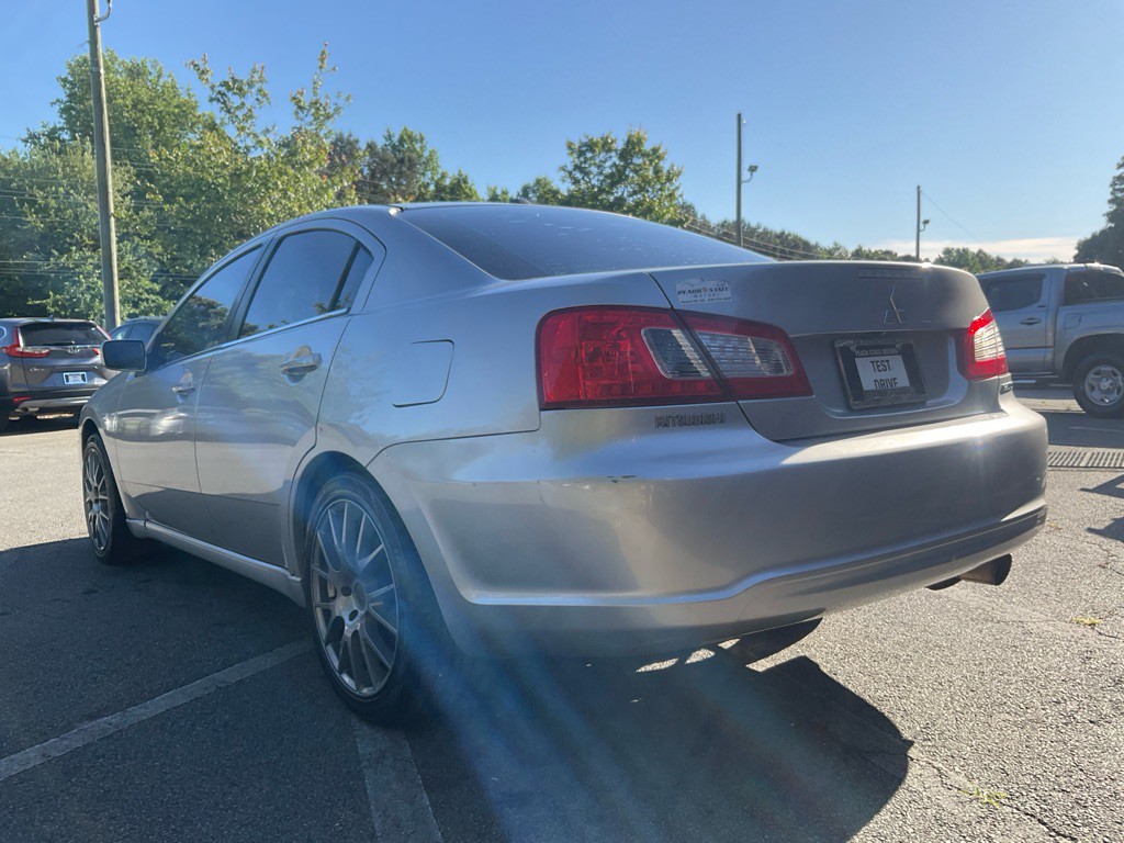 2011 Mitsubishi Galant Image 7