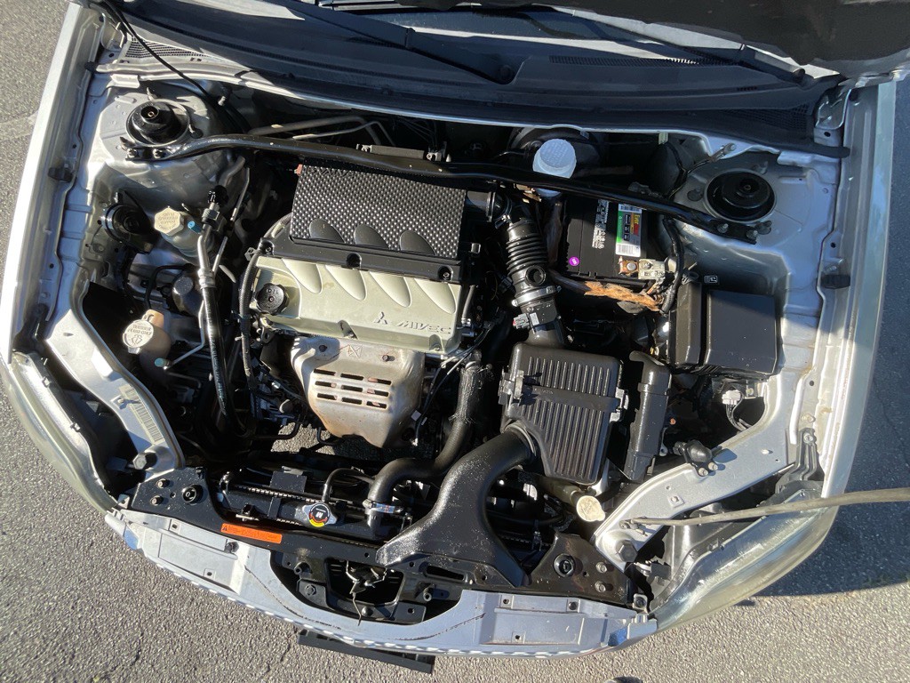 2011 Mitsubishi Galant Image 13