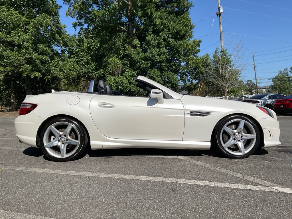 2016 Mercedes-Benz SLK-Class Image 4