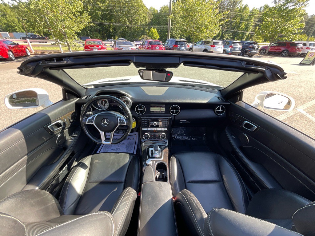 2016 Mercedes-Benz SLK-Class Image 19