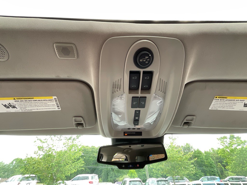 2017 Chevrolet Equinox Image 28