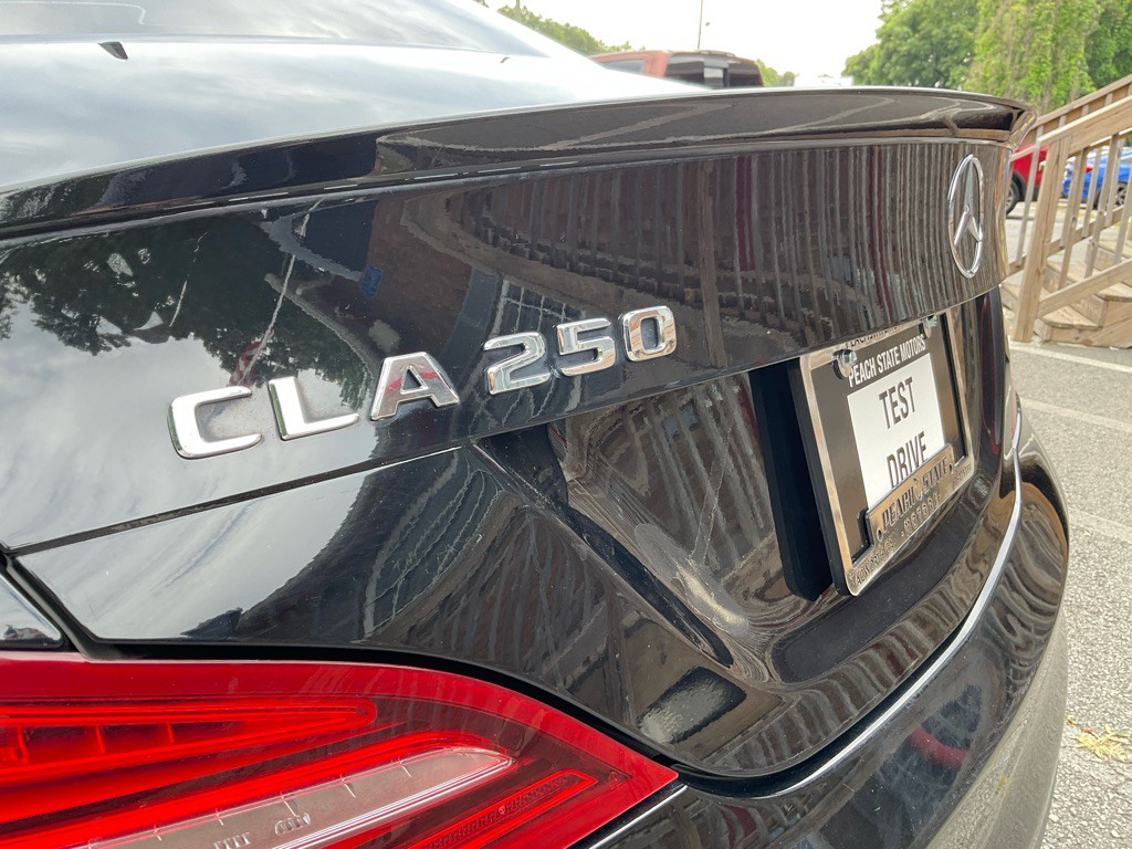 2019 Mercedes-Benz CLA-Class Image 9