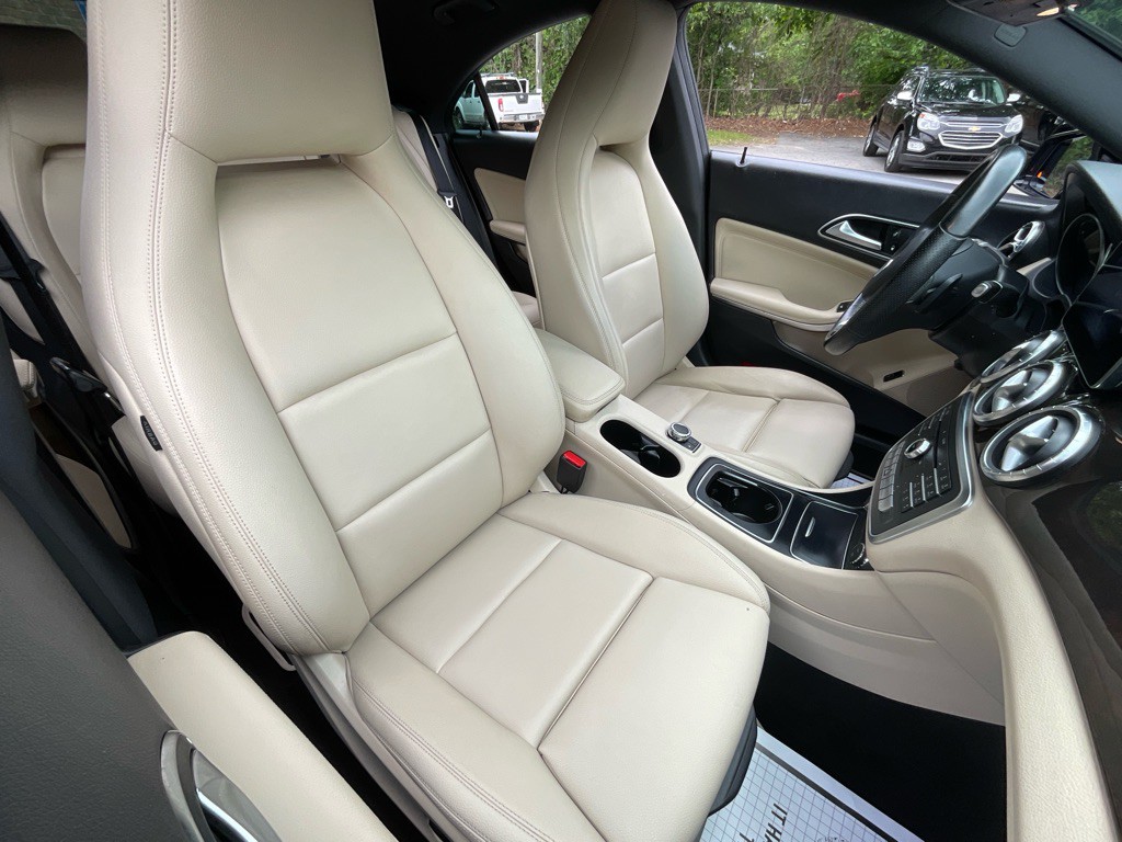 2019 Mercedes-Benz CLA-Class Image 18