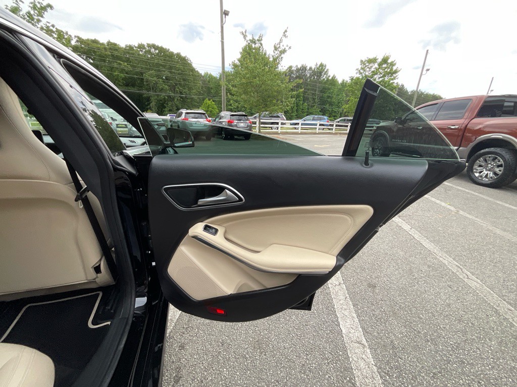 2019 Mercedes-Benz CLA-Class Image 43