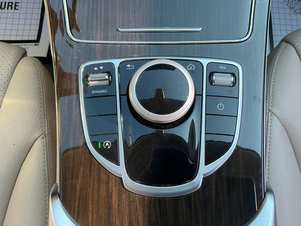 2019 Mercedes-Benz C-Class Image 21