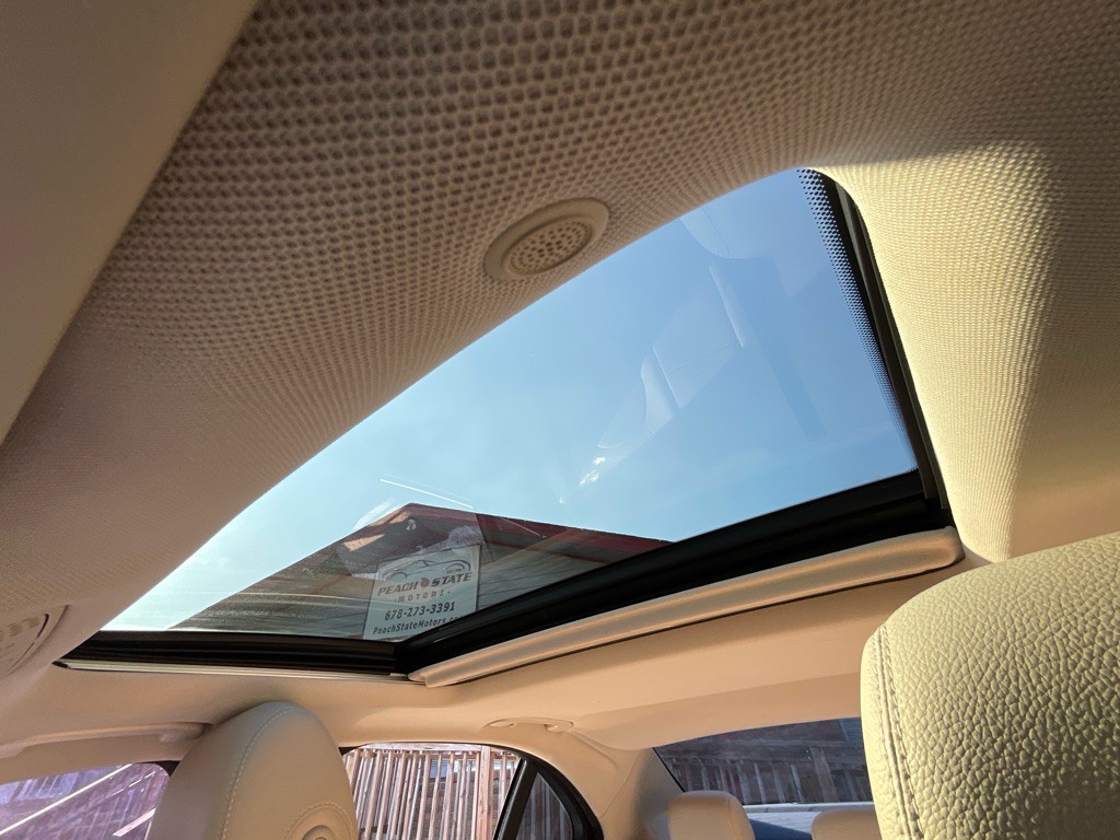 2019 Mercedes-Benz C-Class Image 27