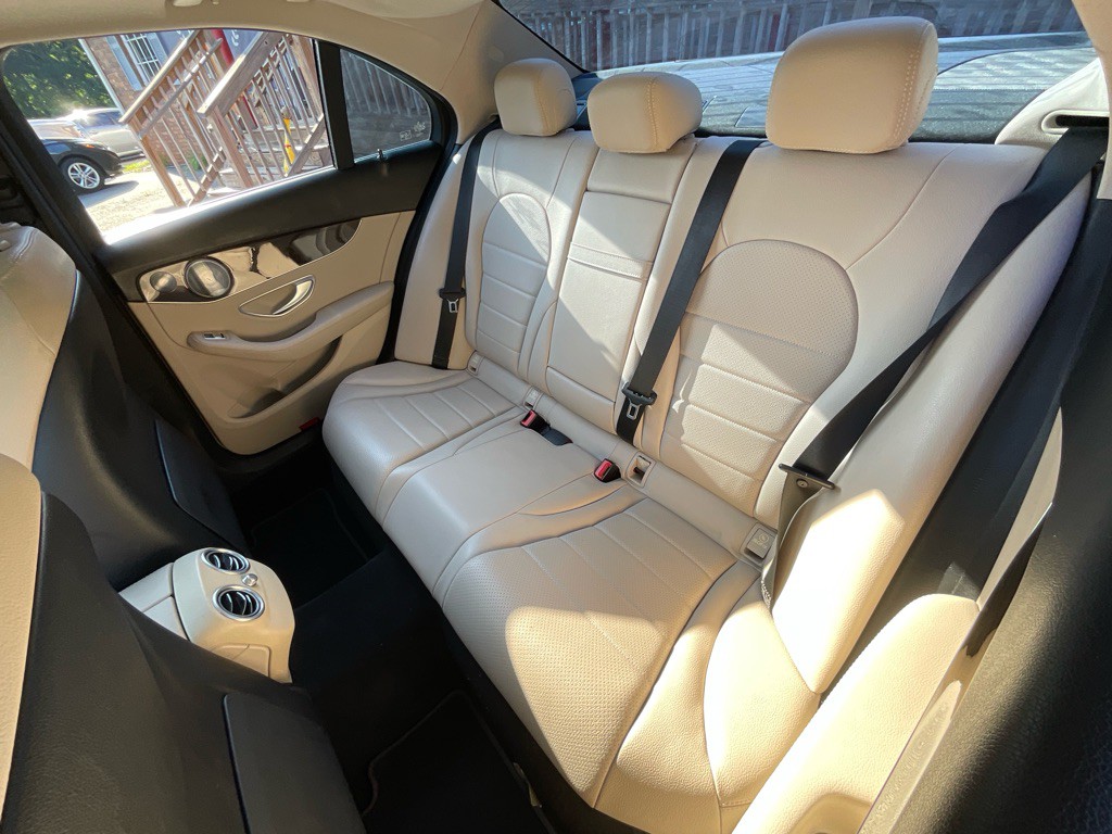 2019 Mercedes-Benz C-Class Image 30