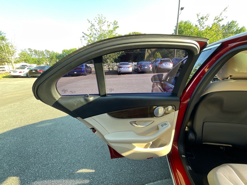 2019 Mercedes-Benz C-Class Image 45
