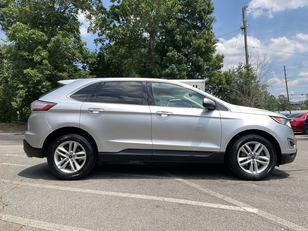 2017 Ford Edge Image 4