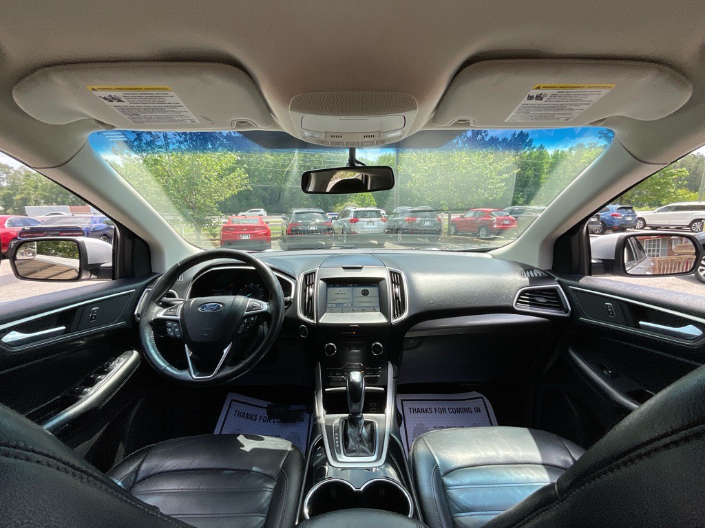 2017 Ford Edge Image 20