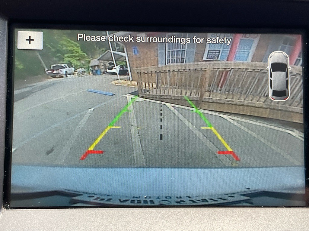 2017 Ford Edge Image 24