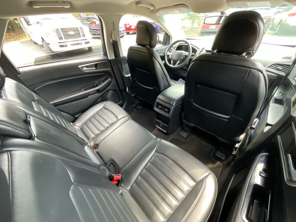 2017 Ford Edge Image 31