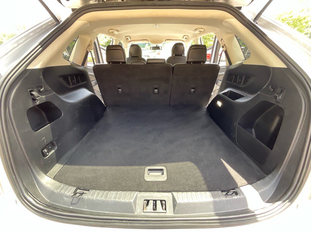 2017 Ford Edge Image 37