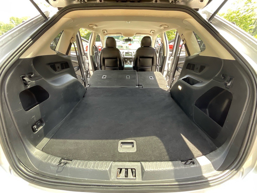 2017 Ford Edge Image 38