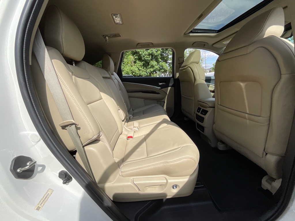 2017 Acura MDX Image 30