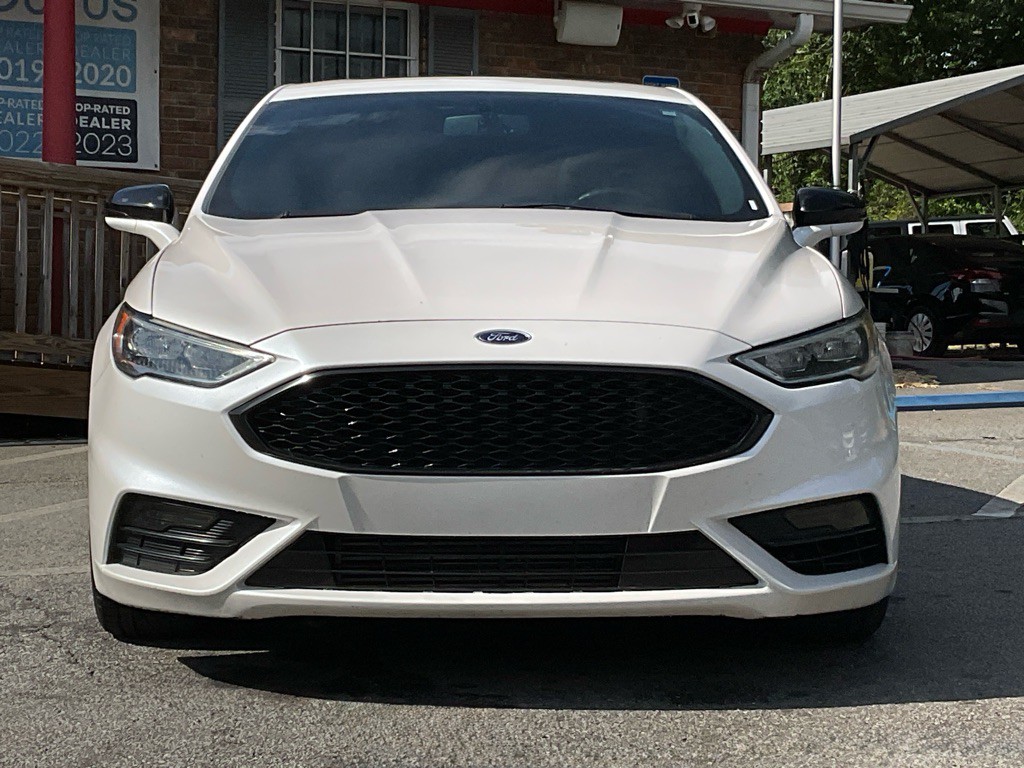 2017 Ford Fusion Image 2