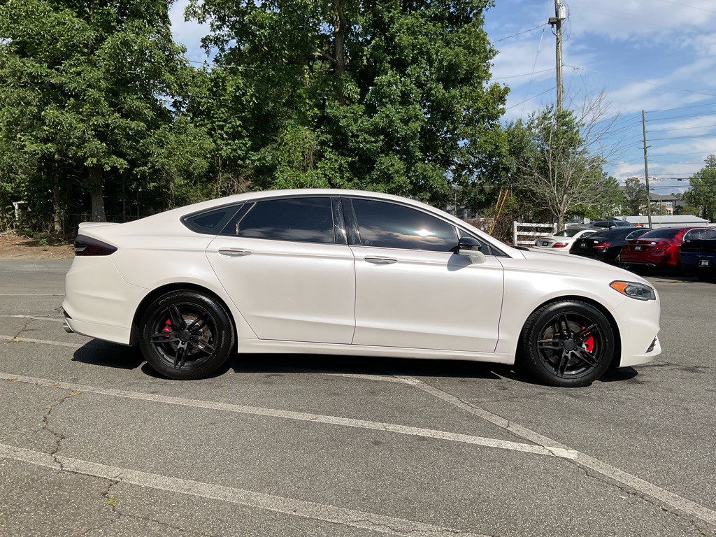 2017 Ford Fusion Image 4