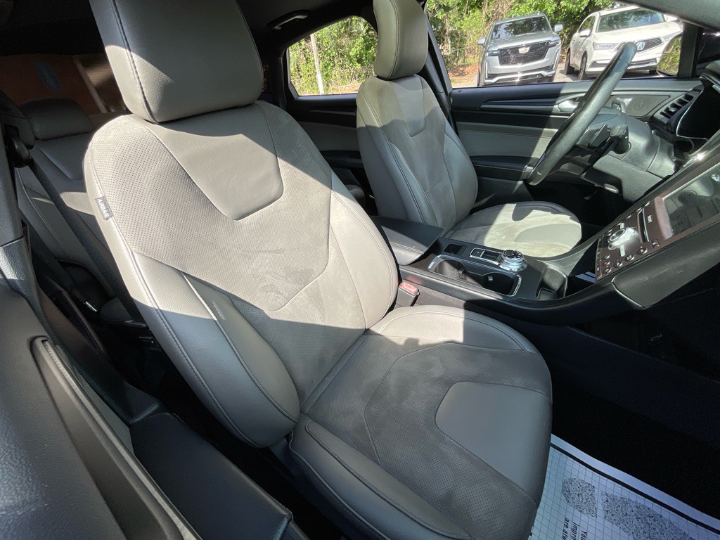 2017 Ford Fusion Image 18