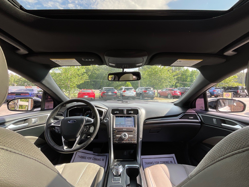 2017 Ford Fusion Image 19