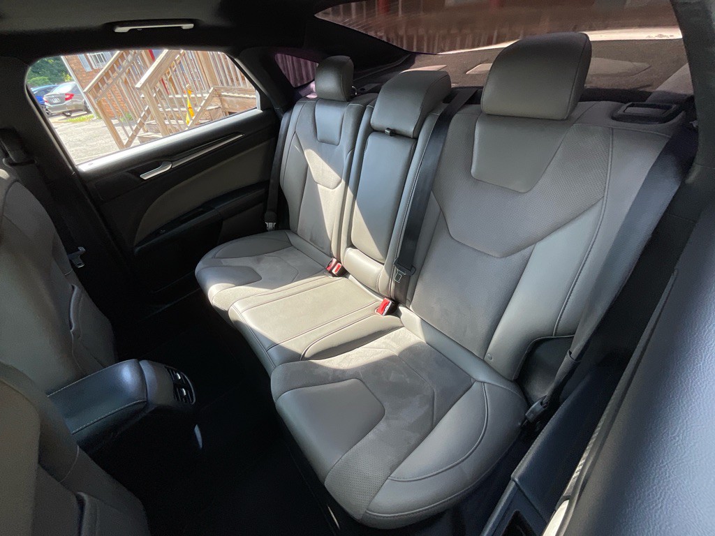 2017 Ford Fusion Image 30