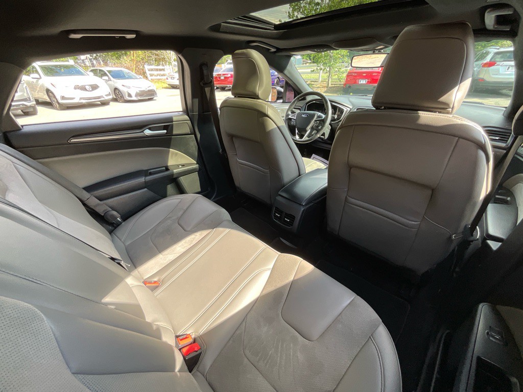 2017 Ford Fusion Image 32