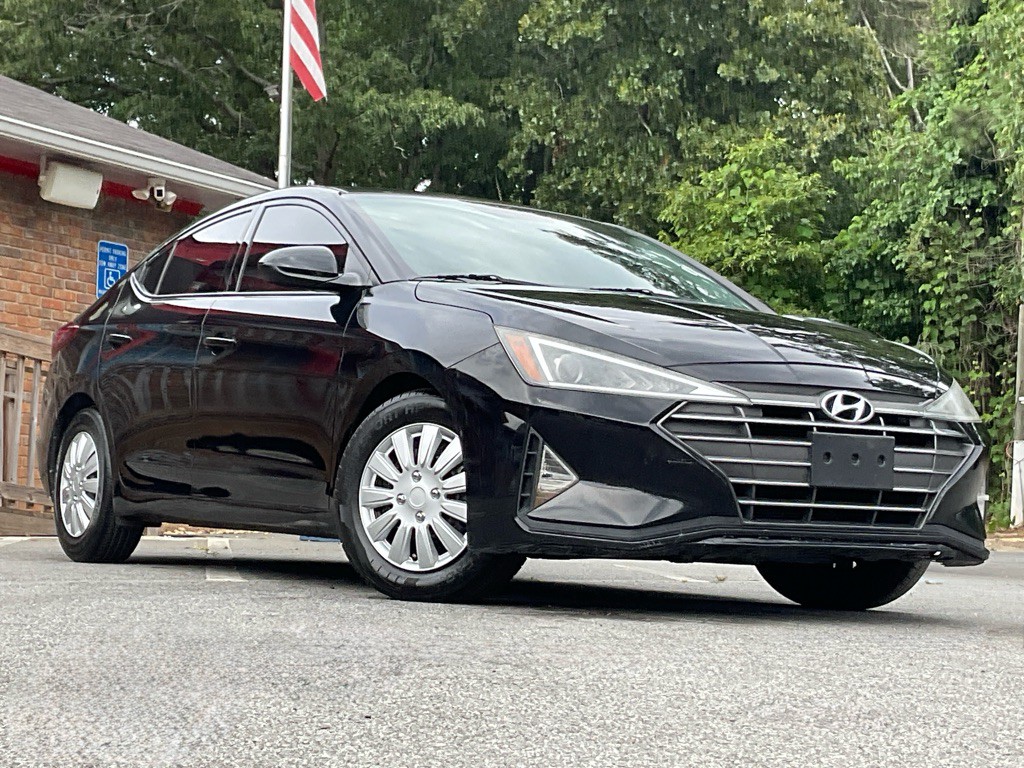 2019 Hyundai Elantra Image 3