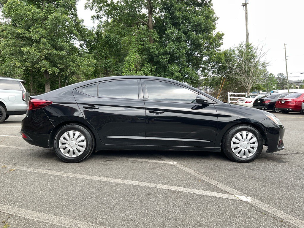 2019 Hyundai Elantra Image 4