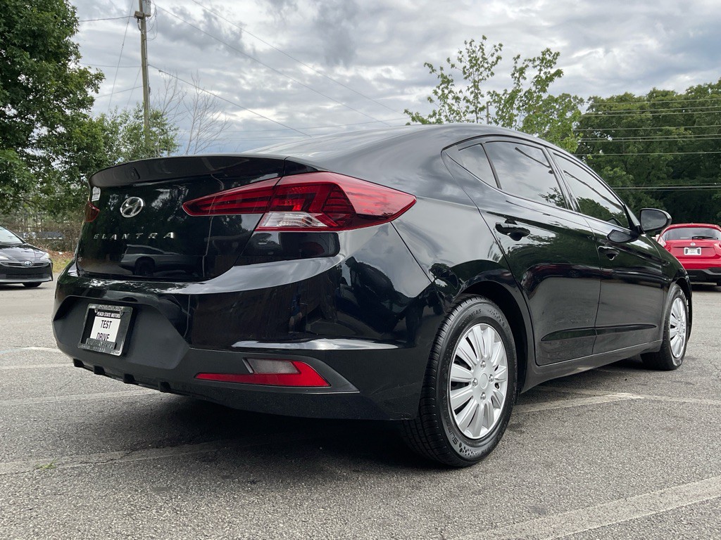 2019 Hyundai Elantra Image 5