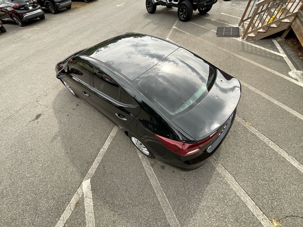 2019 Hyundai Elantra Image 10