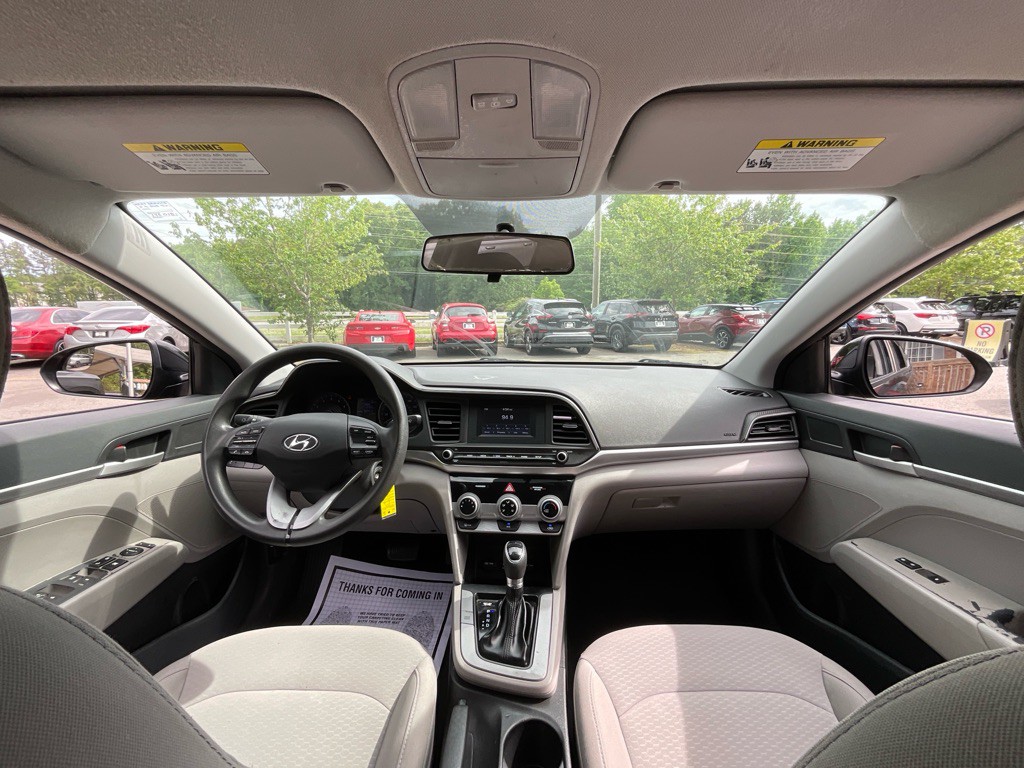 2019 Hyundai Elantra Image 19